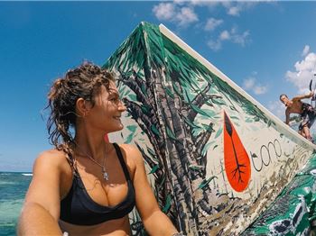 Kite Chicks on Social Media Vs Real Life (not always sexy!) - Kitesurfing News