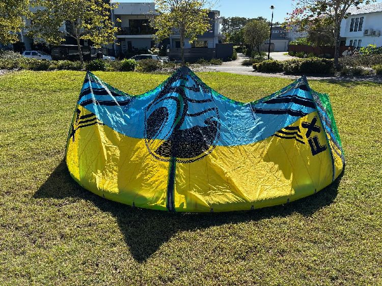 2017 Cabrinha Radar, Fx, Apollo - 8 metre